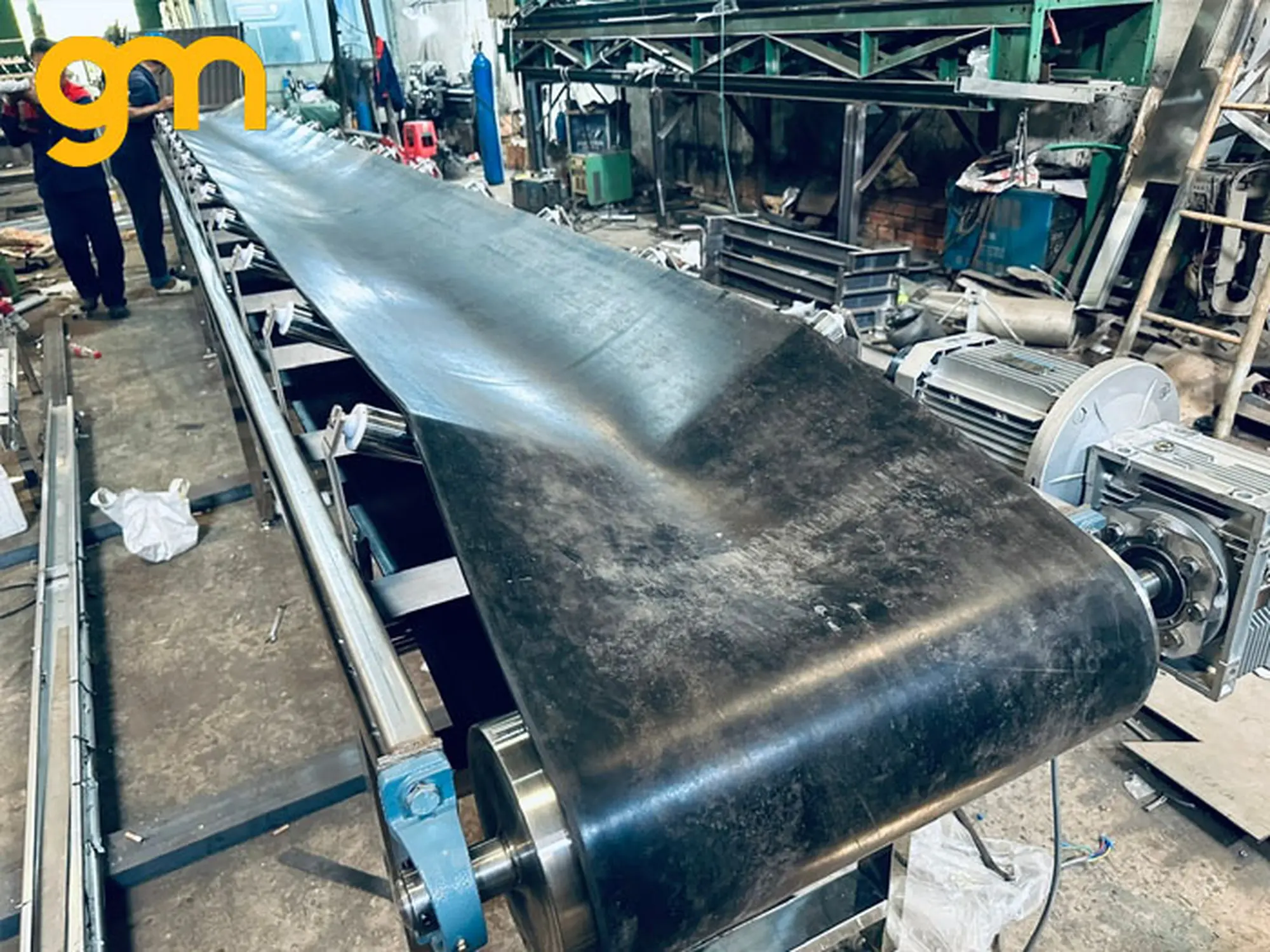 Băng chuyền lòng máng