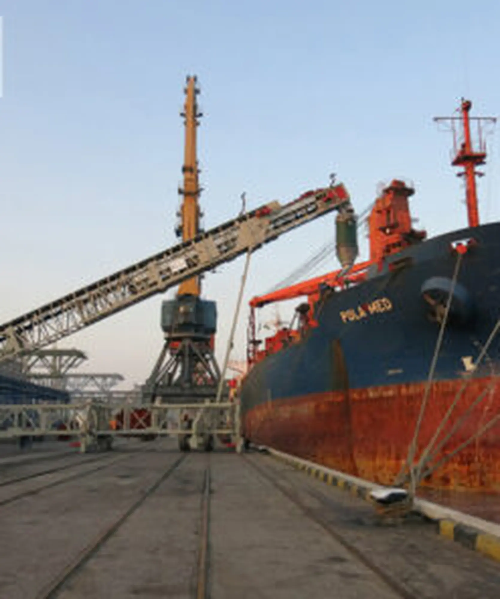 Băng tải cầu cảng