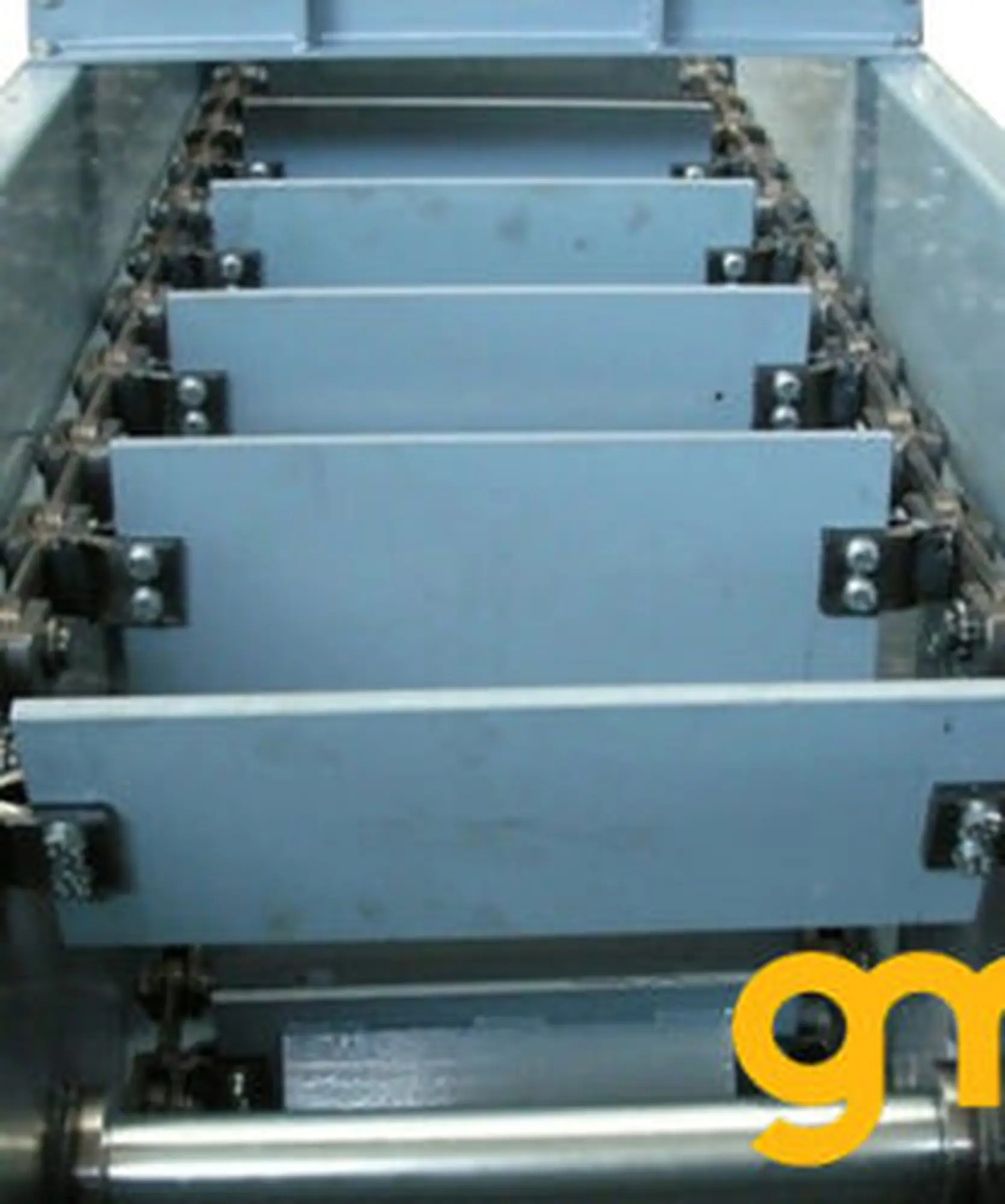 Băng Tải Xích Cào - Vận Hành Linh Hoạt, Tăng Năng Suất Sản Xuất