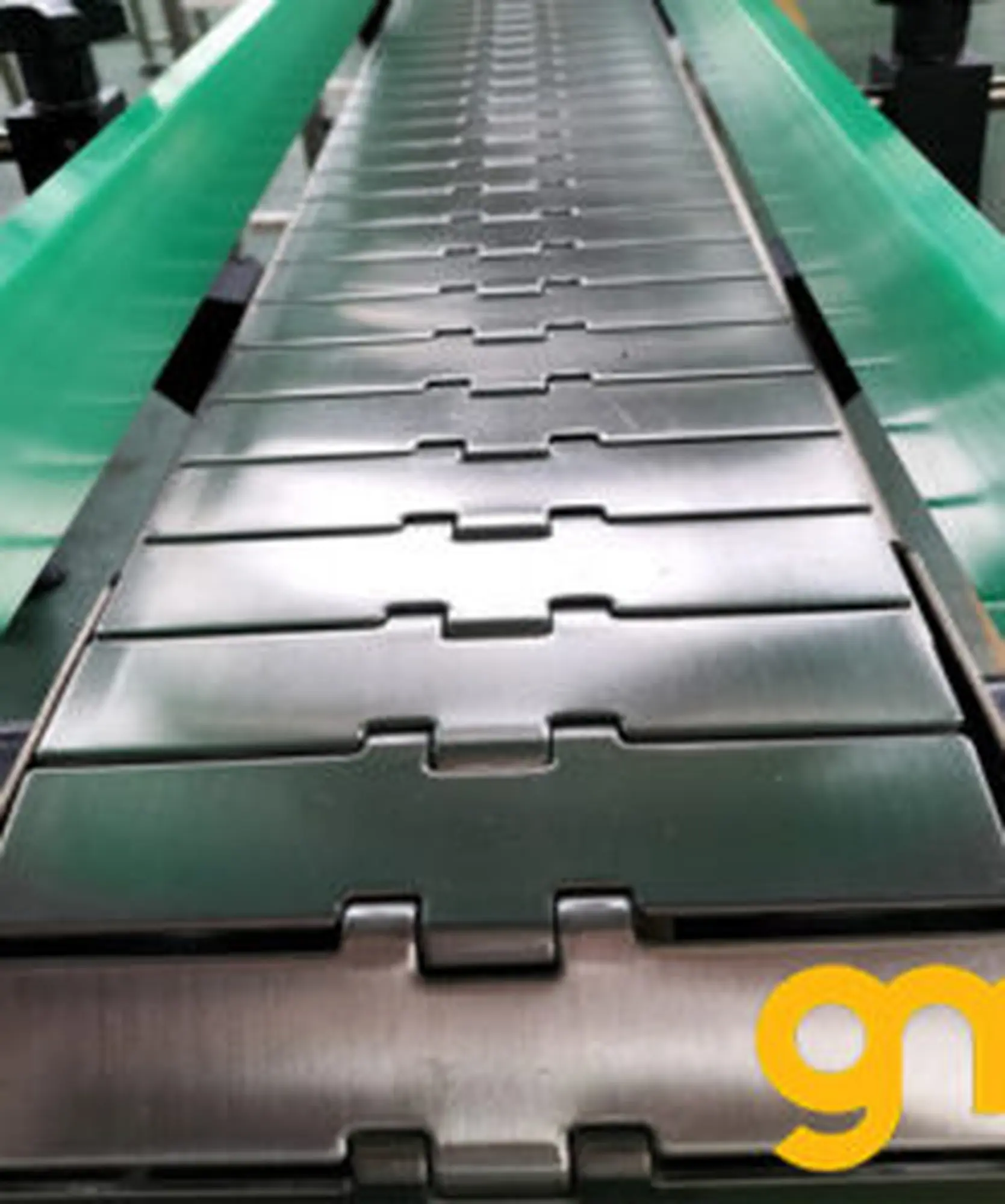 Băng Tải Xích Inox – Giải Pháp Bền Bỉ Cho Mọi Quy Trình Sản Xuất