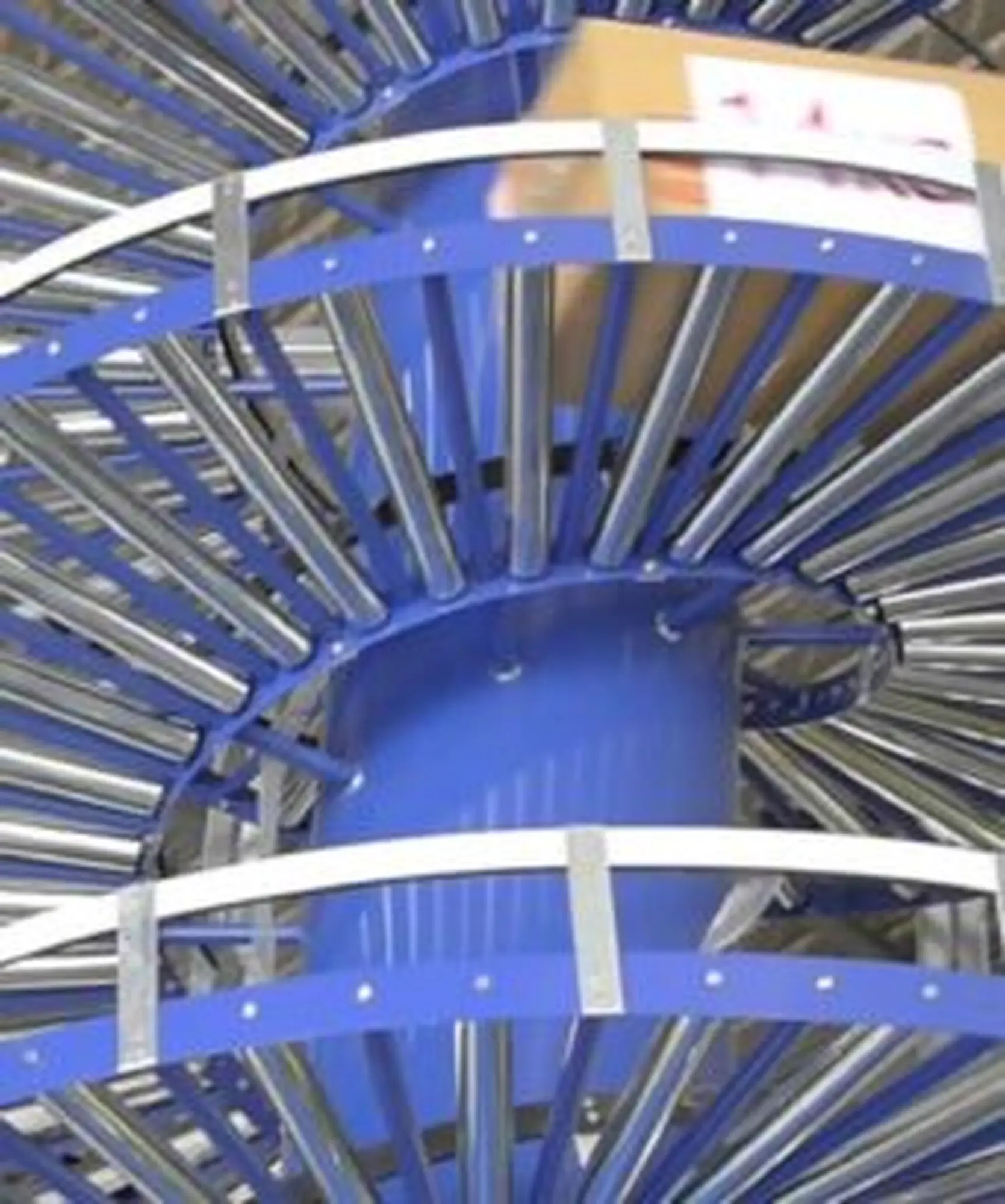 Hệ thống băng tải hình xoắn ốc