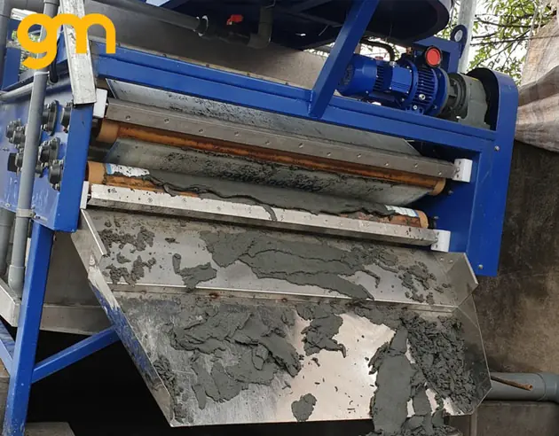 hệ thống băng tải ép bùn công nghiệp